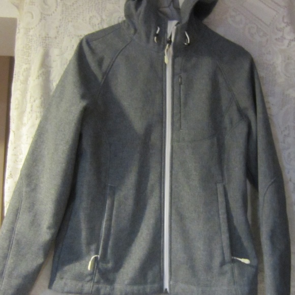 Ladies Softshell Jacket Size 